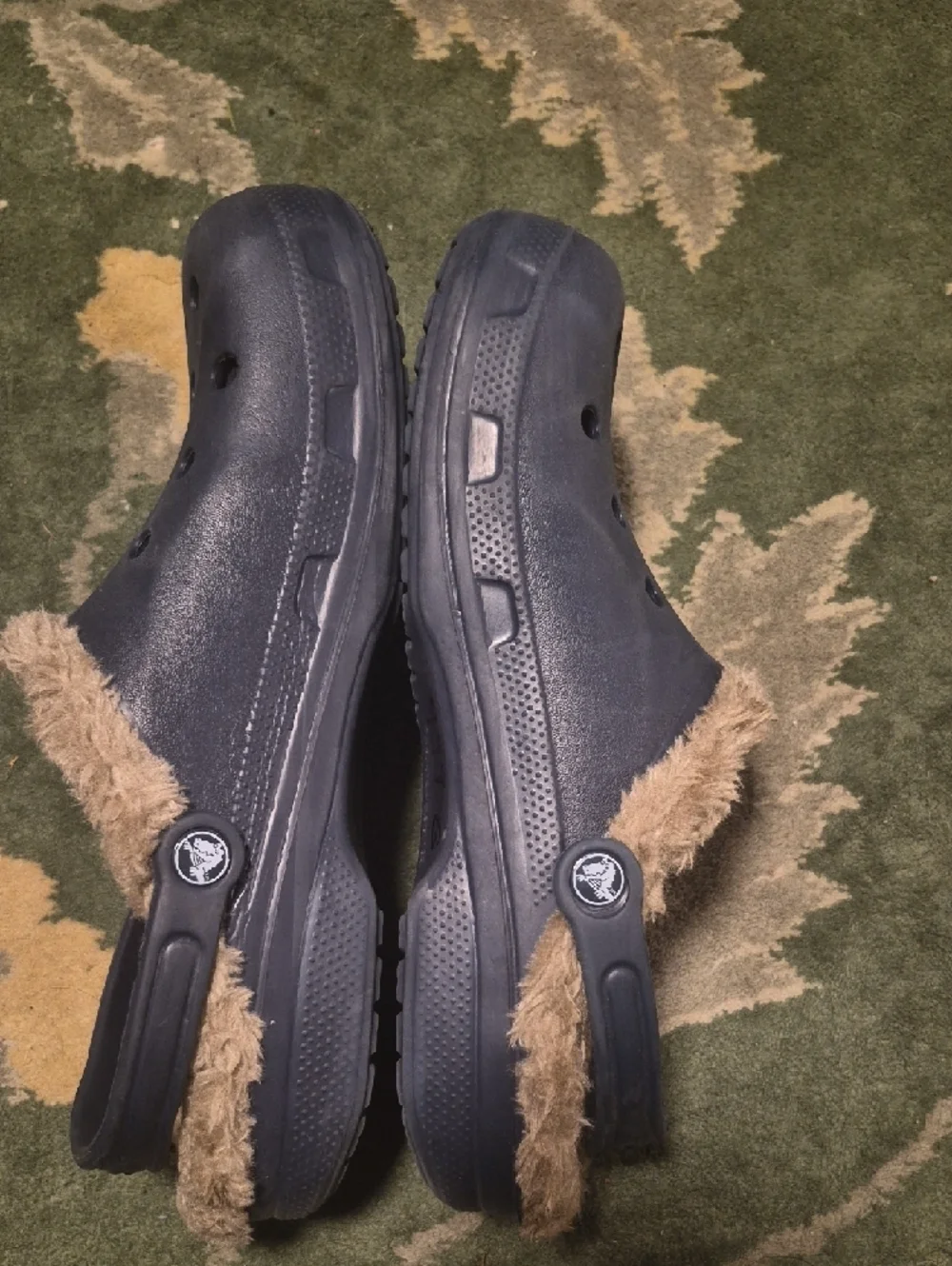 CROCS Kids Navy Clog with Tan Fuzzy Lining